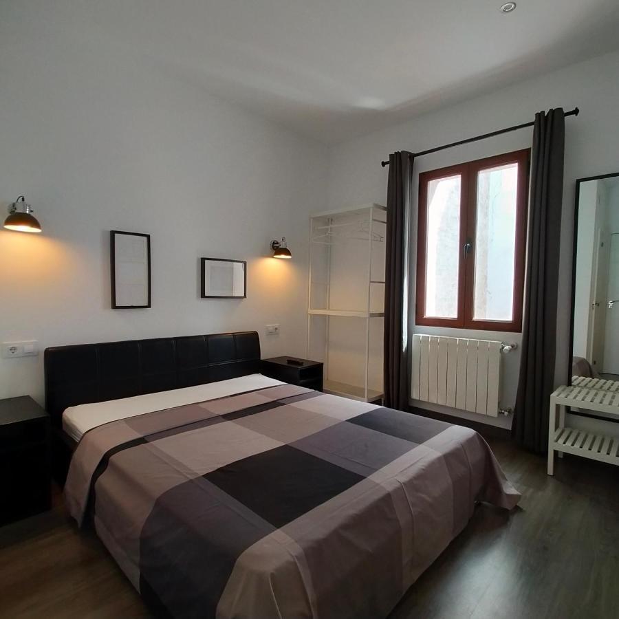 Room Pride Мадрид Экстерьер фото